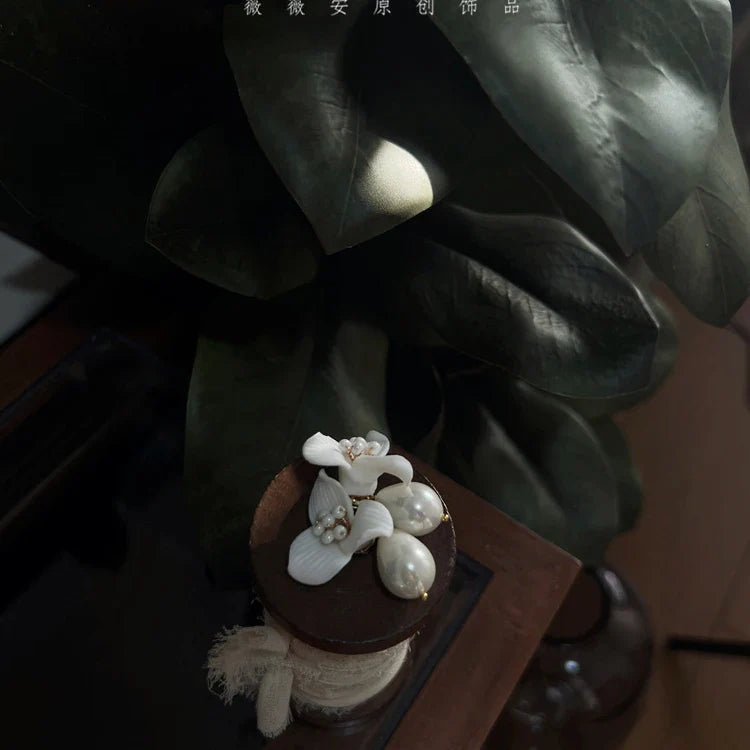 Wedding Accessories Flower Floral Head Pieces Pearl Hair Comb Clip Pin For Brides Women Vintage Baroque Hairpin Bridal Jewelry b