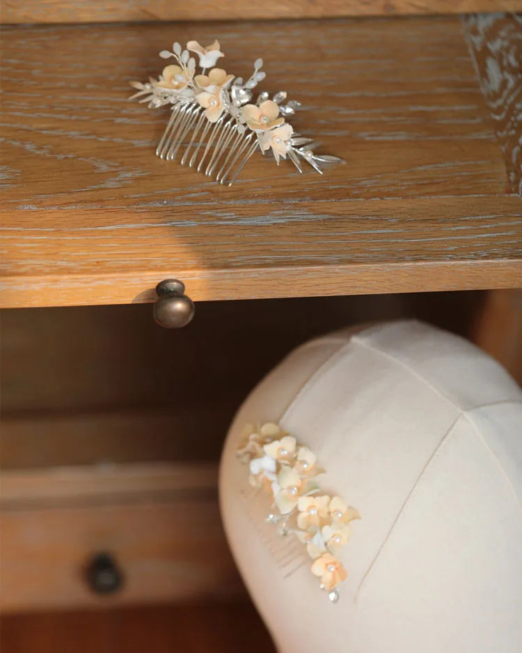Bridal Jewelry Porcelain Flower Hair Comb Pin Clip For Brides Bridesmaids Hairpins Floral Leaf Head Piece Wedding Accessories