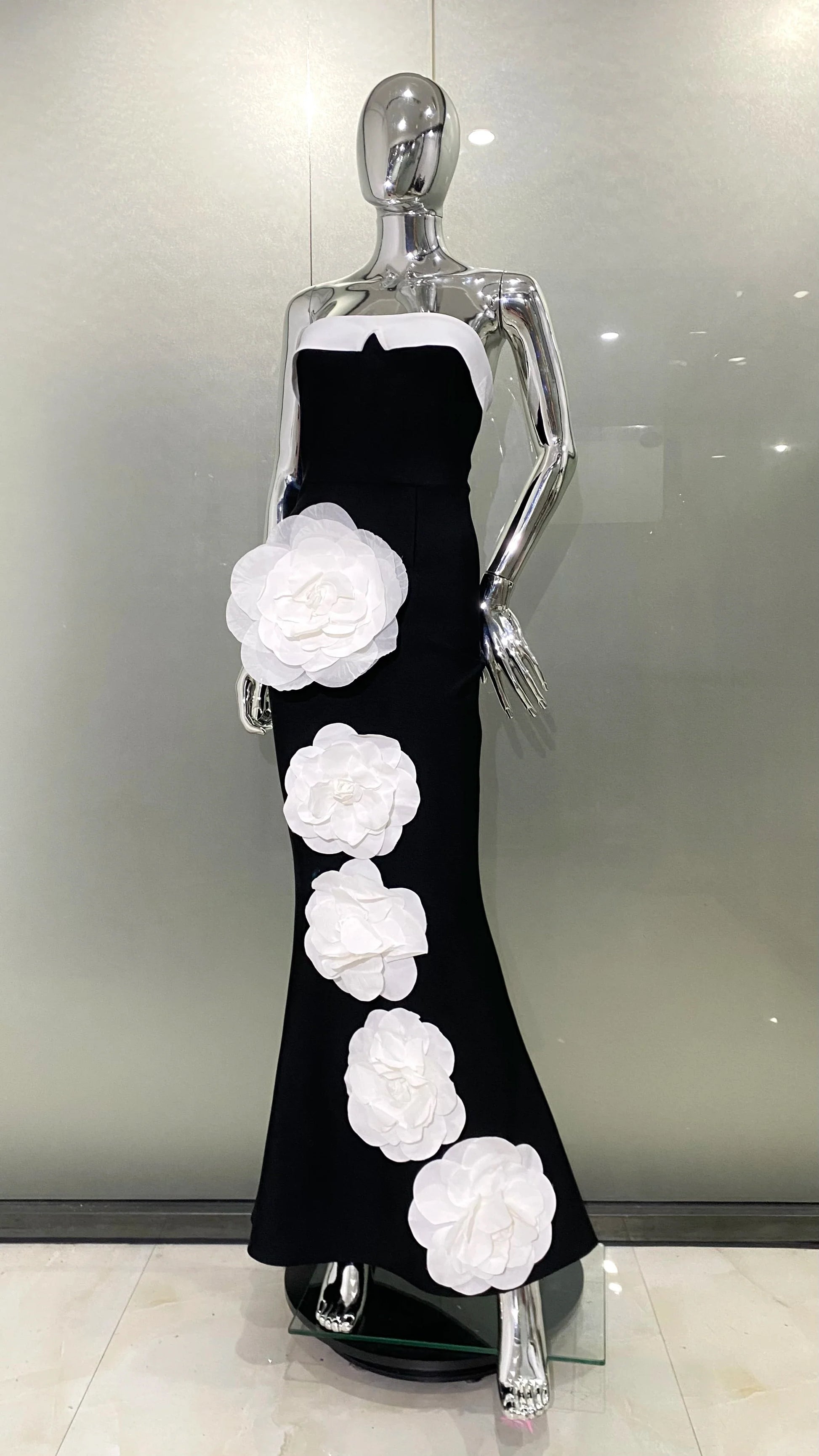 Black Color Women Sexy Off the Shoulder Bodycon Bandage Long Dress White Flowers Fashion Celebrate Evening Party Outfit