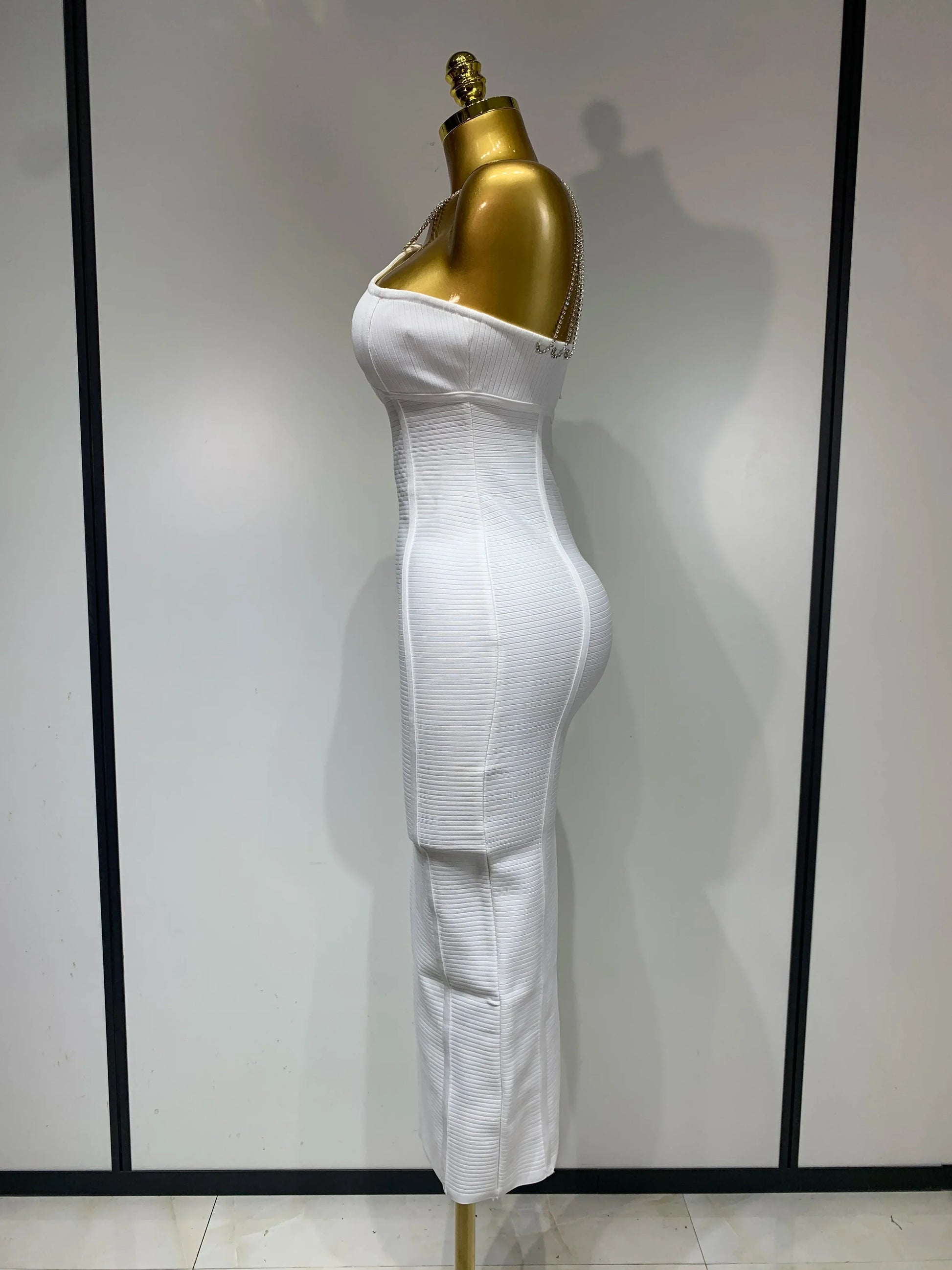 Sexy Sling Backless Crystal Diamonds Chain Bodycon Bandage Dress White Elegant Evening Club Luxury Birthday Party Dresses