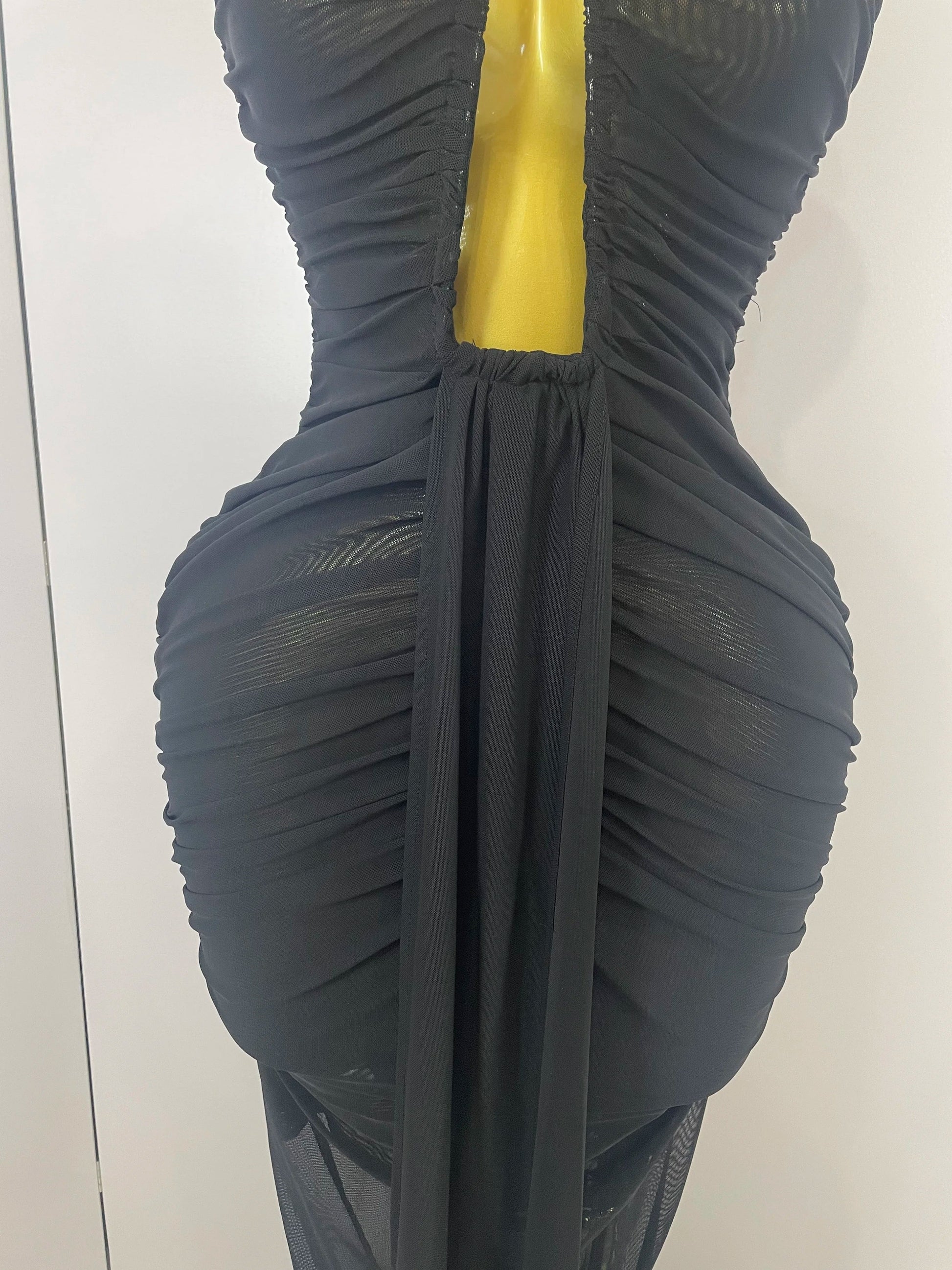 Sexy Sleeveless O-Neck Bodycon Mesh Long Dress Women Hollow Out Celebrate Fashion Show Celebrity Evening Party Club Dress