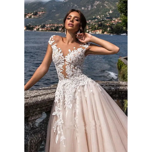 Sexy See attraverso abito da sposa abito da sposa in pizzo bianco in pizzo a-line Beach Boho Weeddeing Abiti spazzano Treno Plus Size De Mariee