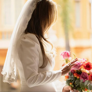 Short Bridal Veil Lace Tulle Wedding Veil in White , Off-white , Ivory