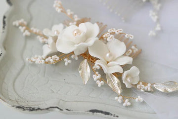 Porcelain Flower Leaf Hair Combs with Pearls Beaded Hairpins for Brides Women Wedding Accessories gold color a