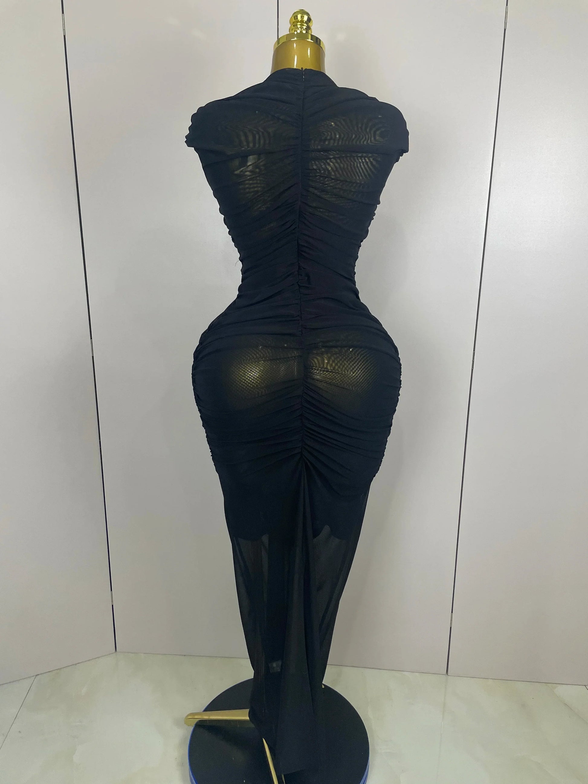 Sexy Sleeveless O-Neck Bodycon Mesh Long Dress Women Hollow Out Celebrate Fashion Show Celebrity Evening Party Club Dress