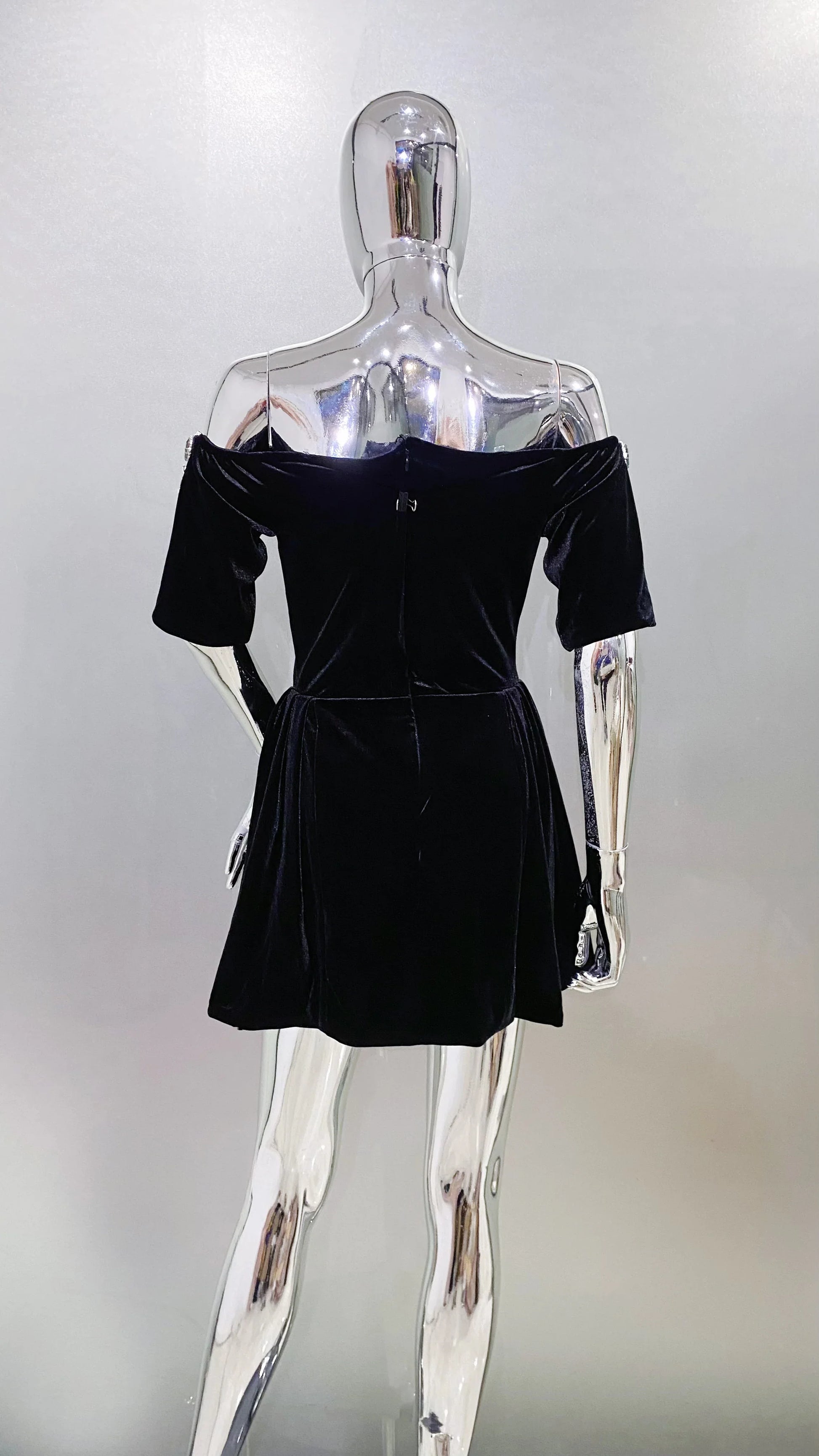 Spring Women Sexy Strapless Half Sleeve Shinning Rhinestones Bodycon Mini Velvet Dress Celebrate Birthday Cocktail Dress