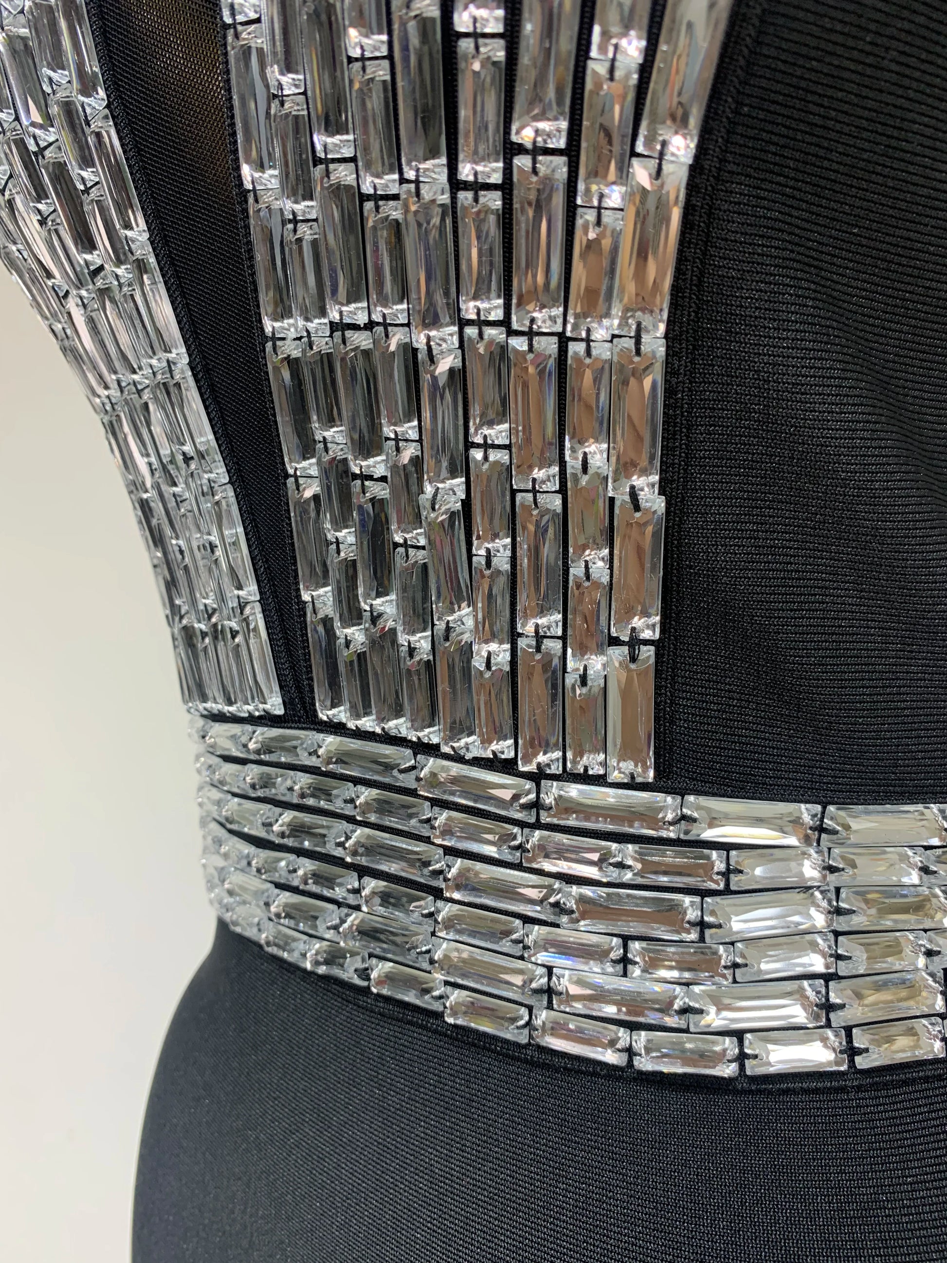 Women Celebrity Sexy Halter Diamonds Black Midi Bodycon Bandage Dress Elegant Evening Club Party Outfit Luxury Birthday Dress