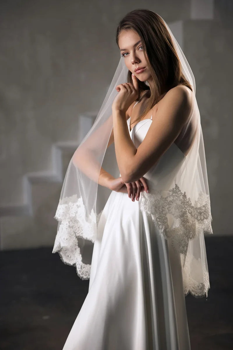 2 Layer Lace Trim Wedding Veil White Off-White Ivory Tulle Bridal Veil with Metal Comb