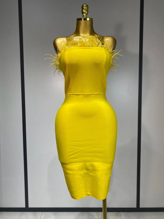 Women Sexy Backless Yellow Bodycon Bandage Dress Strapless Celebirty Elegant Feather Dresses Luxury Birthday Club Party Outfit Yellow