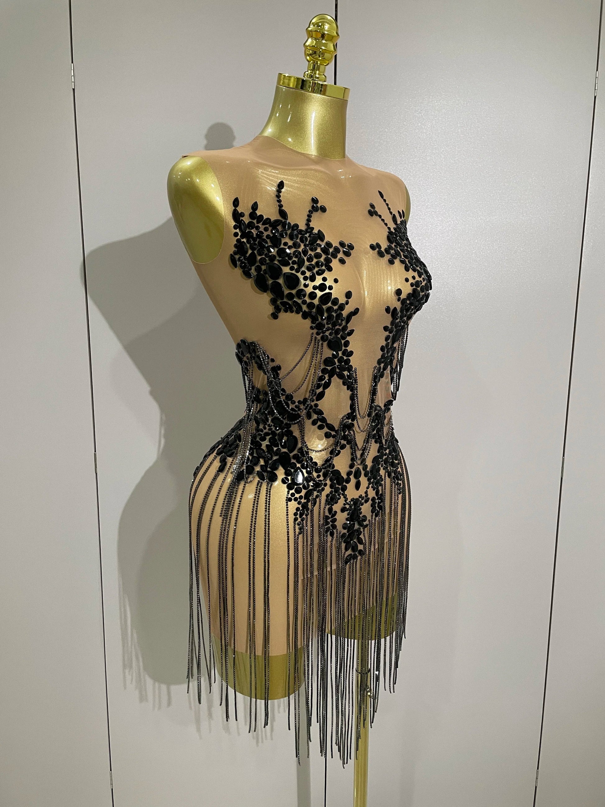 Luxury Sparkly Rhinestones Chain Sleeveless Mini Dress Women Sexy Performance Dance Nightclub Outfit Birthday Party Dress