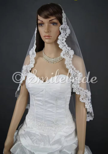 Handmade Beading Wedding Veil 1 Layer Fingertip Veil Lace Bridal Veil