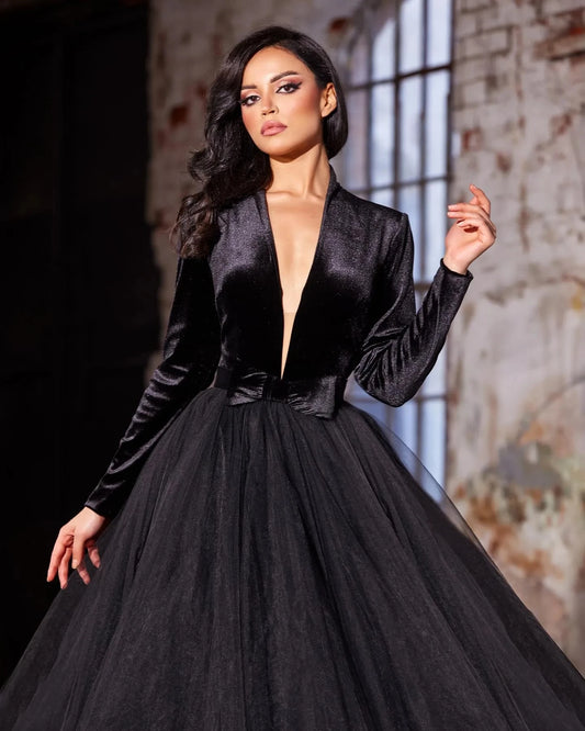 French Black Prom Dresses Gothic Tulle Charming Women Formal Evening Gowns Plunging V Neck Long Sleeves Bow Belt Met Gala