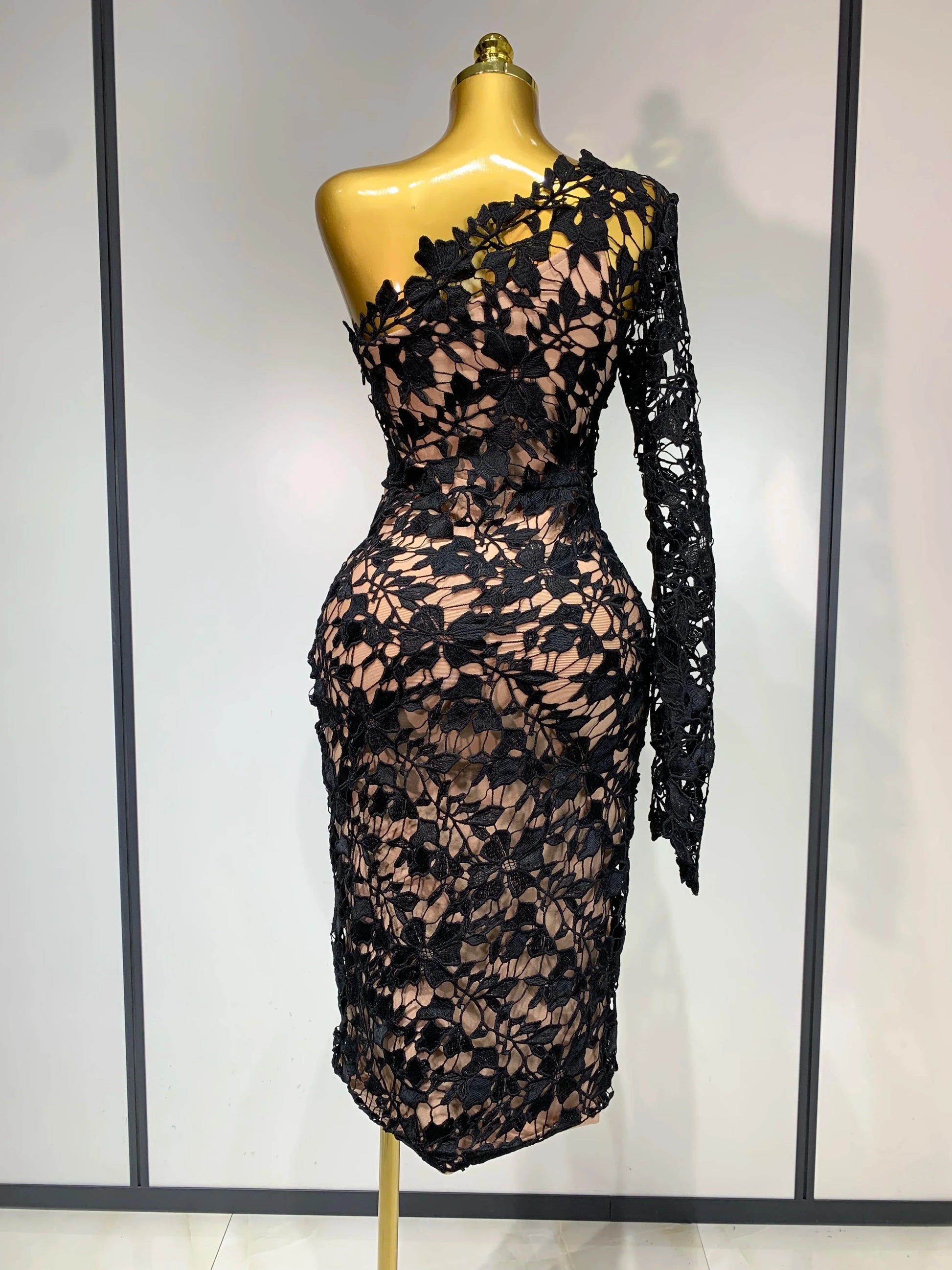 Women Sexy Lace Patchtop Bandage Dress Diagonal Collar Single Shoulder Long Sleeve Bodycon Dress Party Luxury Birthday Dresses