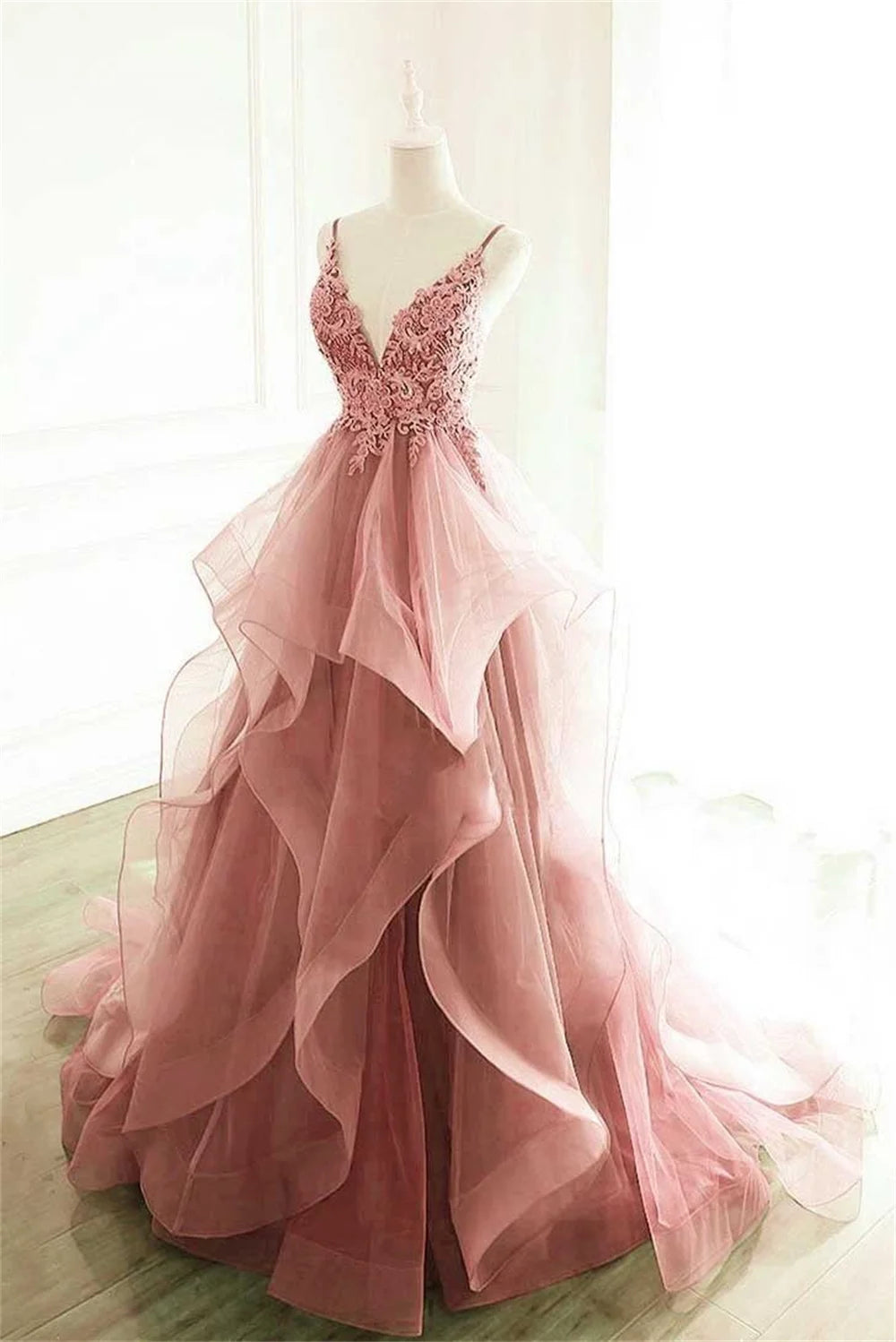 Spaghetti Strap فساتين السهرة Backless A-line Tulle Vestidos De Noche Elegant Sleeveless Floor-Length Prom Dresses