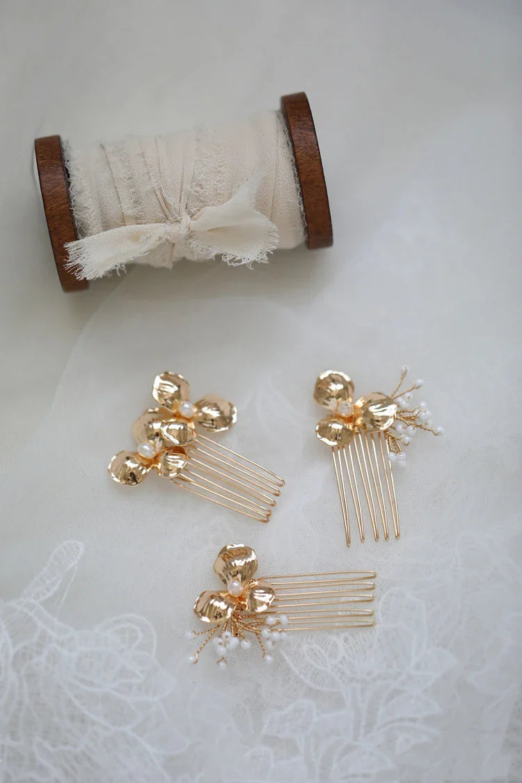 Bridal Jewelry Flower Head Pieces Pearl Hair Comb Pin For Bride Bridesmaids Women Vintage Gold Color Hairpin Wedding Accessories