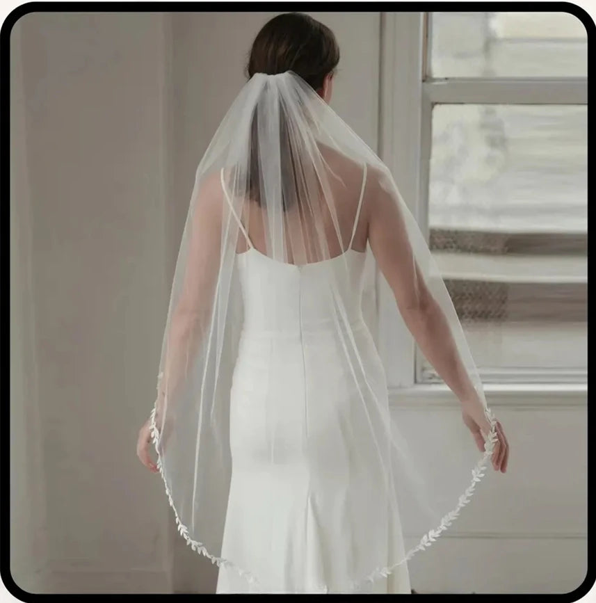 Cathedral Wedding Veil with Lace Trim, Leaf Lace Wedding Veil,Fingertip Veil, Cathedral Mantilla Bride Accessories