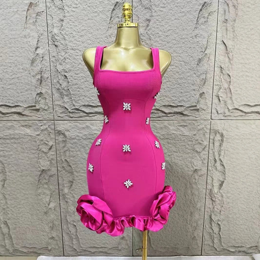 Women Sleeveless Sexy Square Collar Shinning Crystal Ruffles Bodycon Mini Bandage Dress Nightclub Party Birthday Wear Rose Red