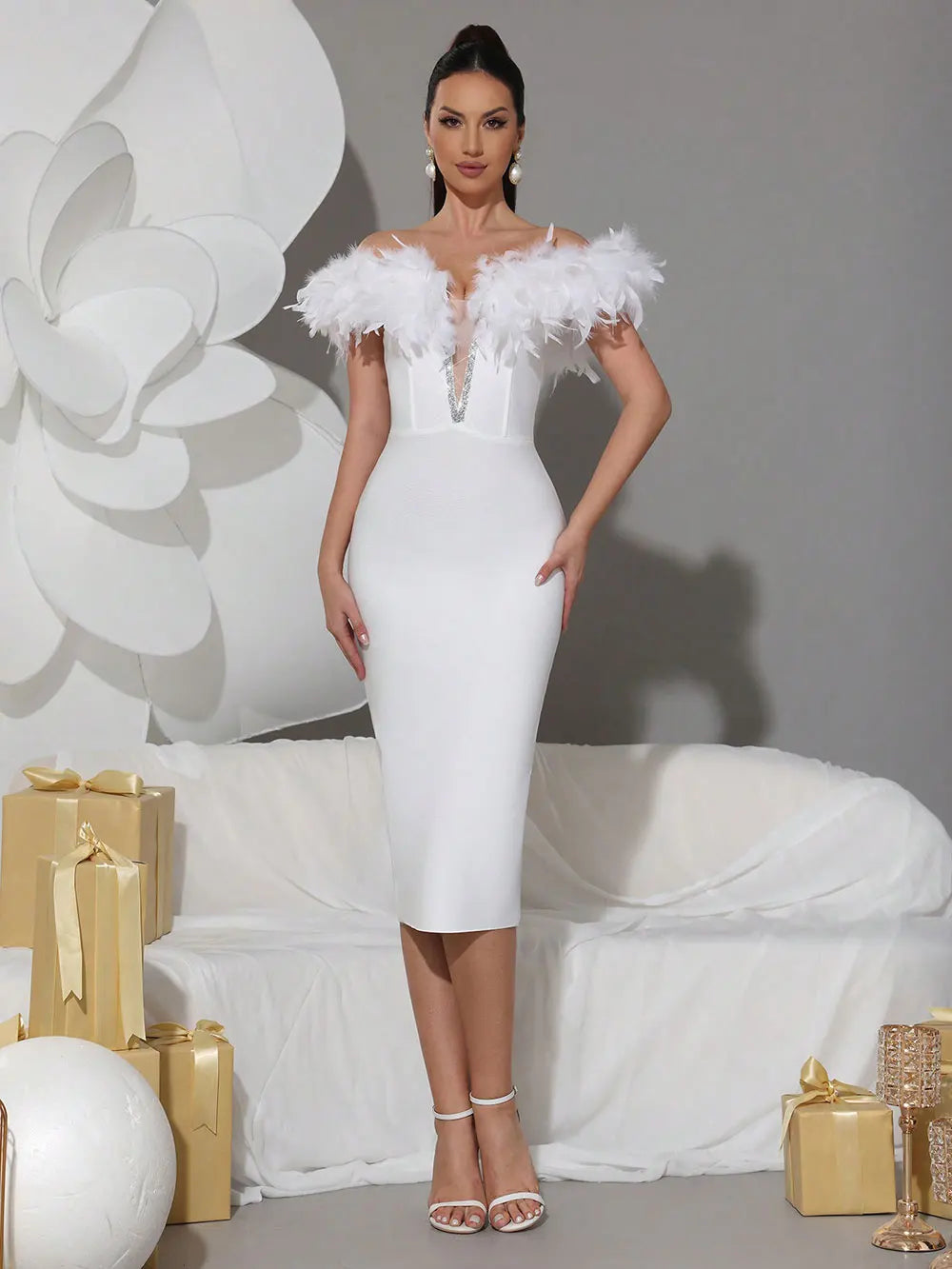 Spring Sexy Women's Light Luxury Feather Design Bandage Dress One Collar Shoulder Bodycon Bareback Dresses Party Vestidos WHITE