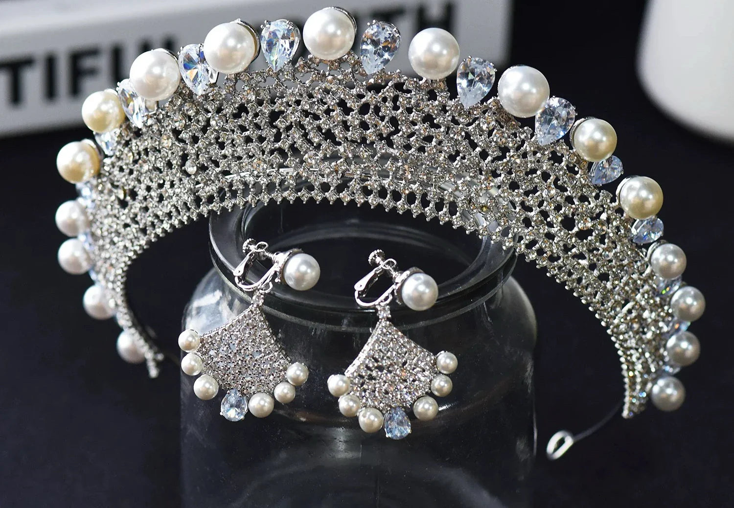 Crystal Pearl Tiaras and Crowns Zircon Diadem For Bride Women Prom Pageant Headband Wedding Hair Accessories Bridal Jewelry