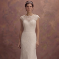 Scalloped Lace Wedding Dresses with Delicate Edges