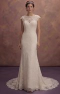 Scalloped Lace Wedding Dresses with Delicate Edges