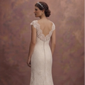 Scalloped Lace Wedding Dresses with Delicate Edges