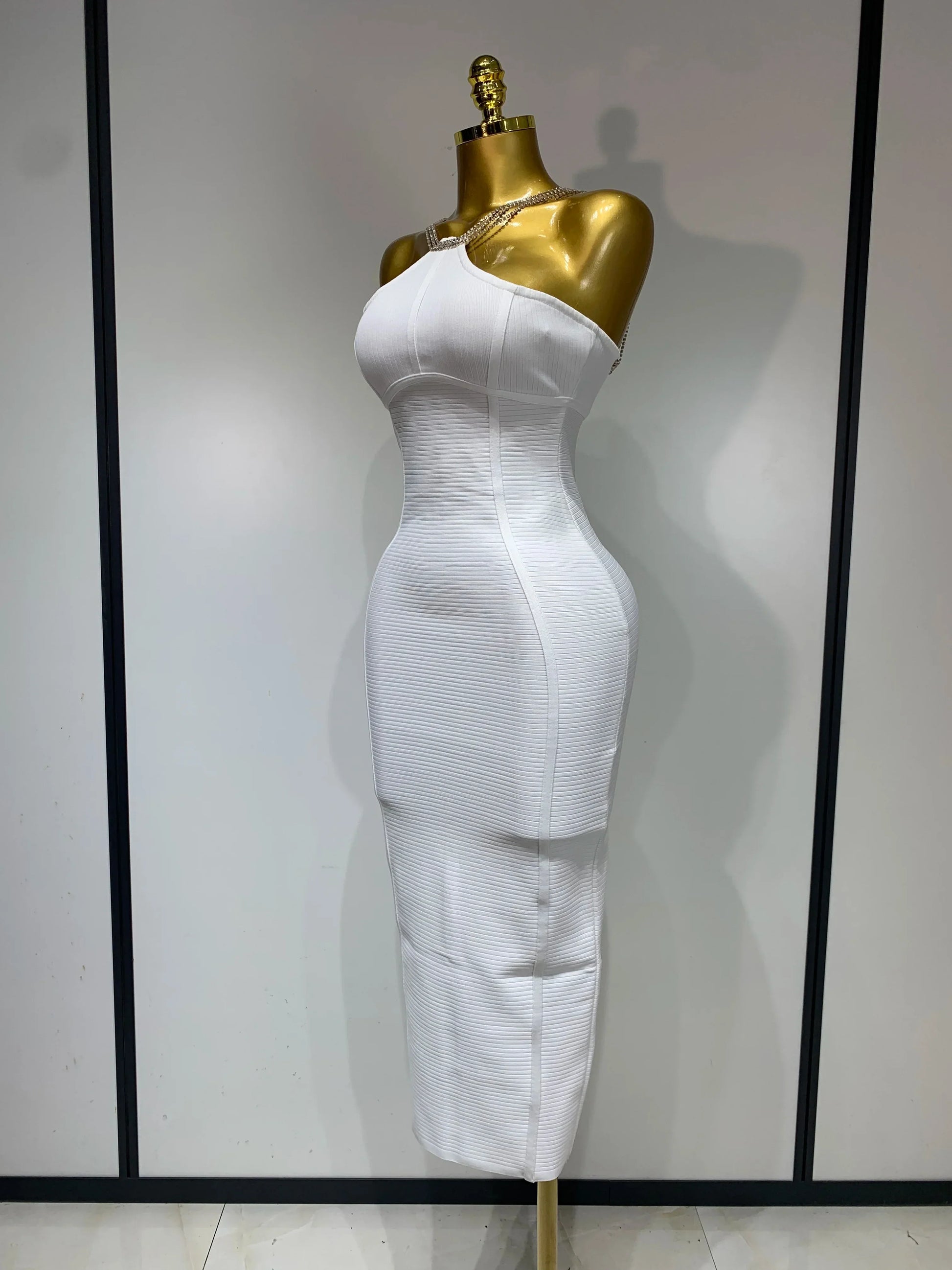Sexy Sling Backless Crystal Diamonds Chain Bodycon Bandage Dress White Elegant Evening Club Luxury Birthday Party Dresses
