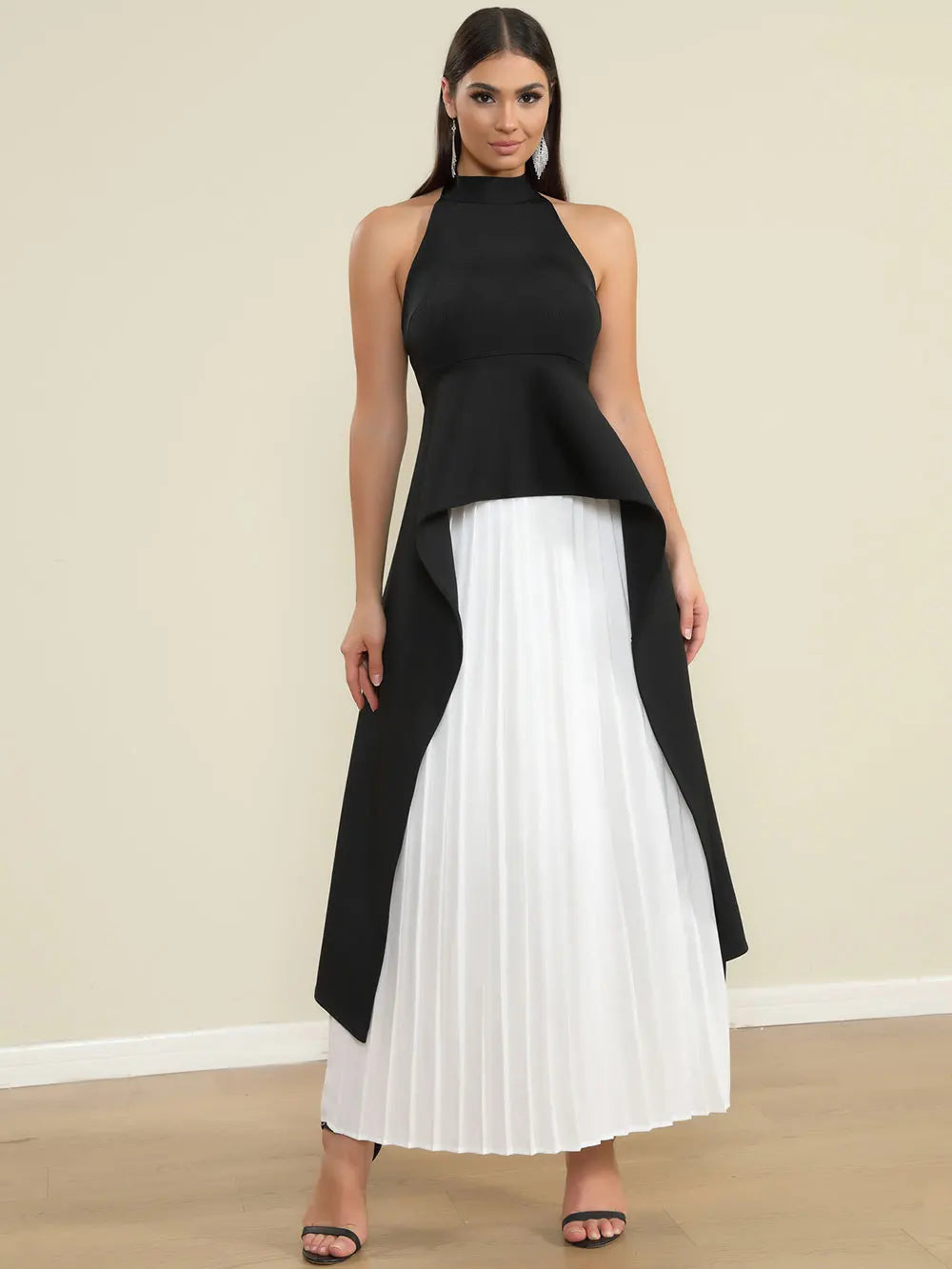 Elegant Women's Loose pleated Long Dress with Stand up Collar and Sleeveless Black and White Dress Fashion Banquet Vestidos black
