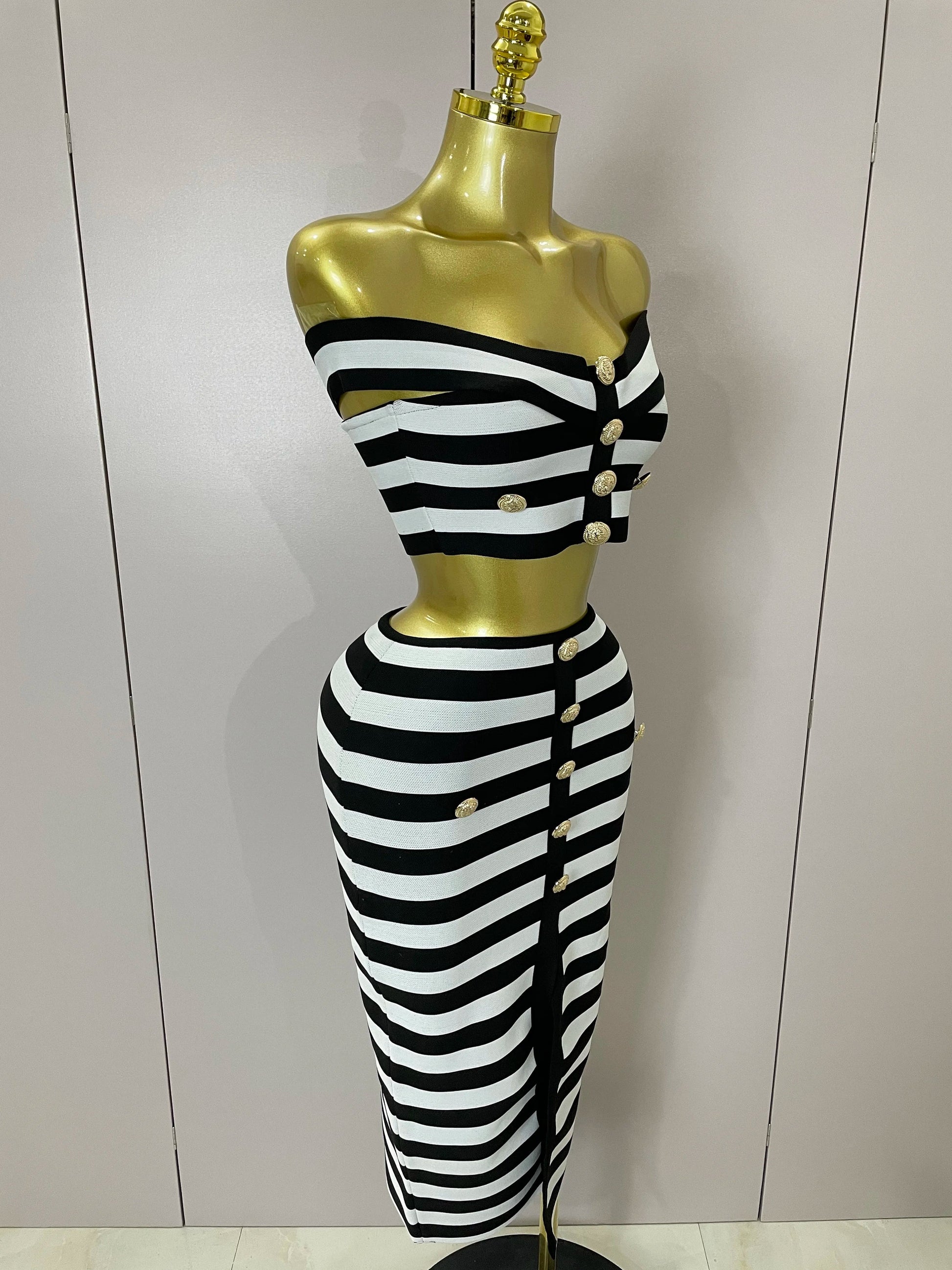 Sexy Off Shoulder Striped Button Two Piece Mini Bandage Set Women Celebrity Designer Evening Party Luxury Birthday Outfit