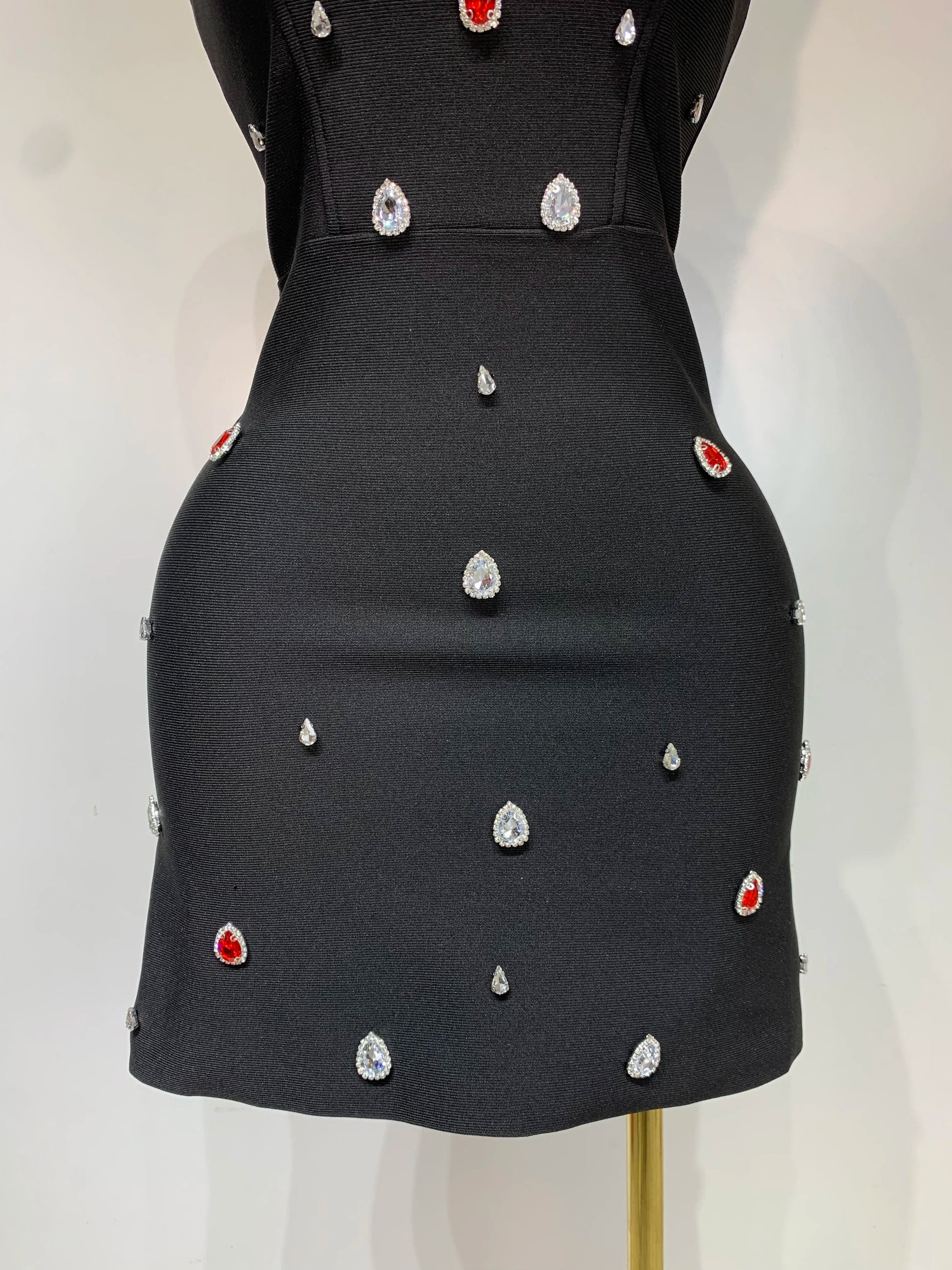 Women Sexy Strapless Colorful Crystal Bodycon Mini Bandage Dress New Spring Elegant Party Celebrate Birthday Outfit