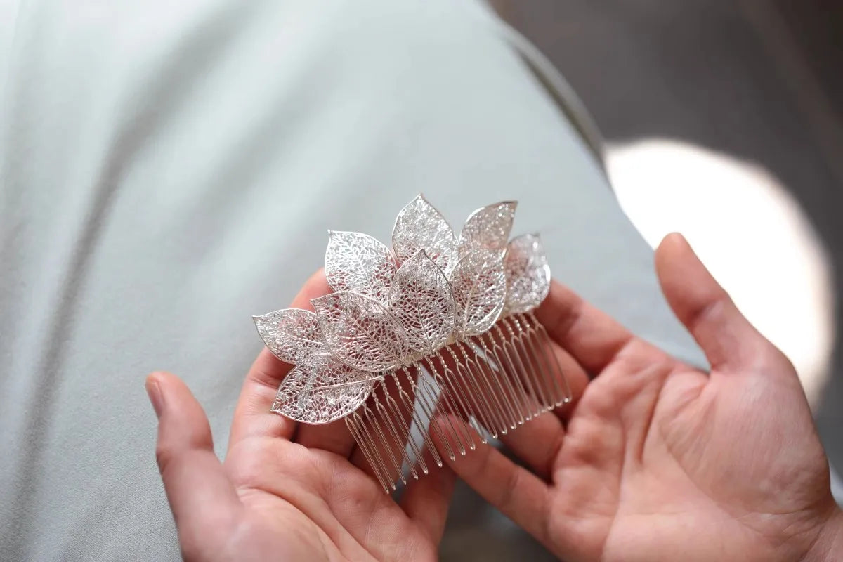 Wedding Accessories Leaf Hair Comb Pin Clip Silver Color Hairpins For Brides Women Zircon Zirconia Head Pieces Bridal Jewelry