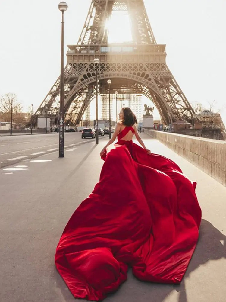 Sexy Halter Burgundy Evening Dress Long Train Prom Dress Sexy Open Back Party Dress Silk فساتين مناسبة رسمية Burgundy