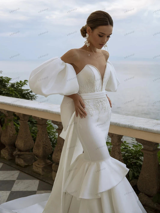 Moderna bröllopsklänningar älskling rygglös brudklänningar satinlagd mantel sjöjungfrun av axeln eleganta vestidos de novia