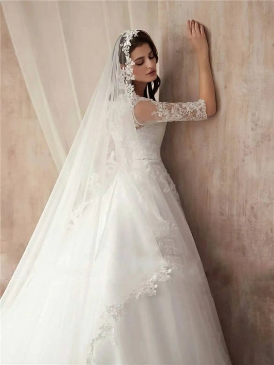 1 Tier Lace Applique Wedding Veil Cathedral Length Bridal Veil
