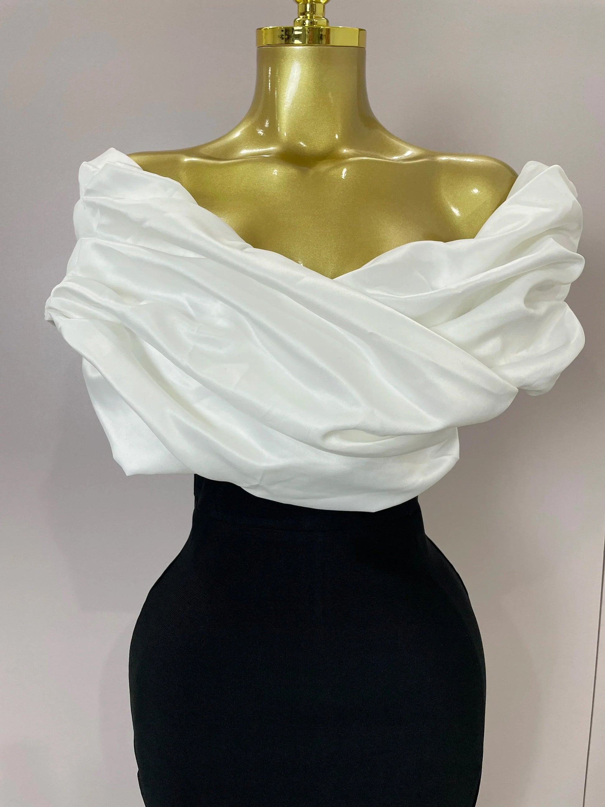 Sexy Off-Shoulder Side Slit Solid Color Pleat Skirt Strapless Bandage Women Evening Luxury Birthday Formal Party Dress
