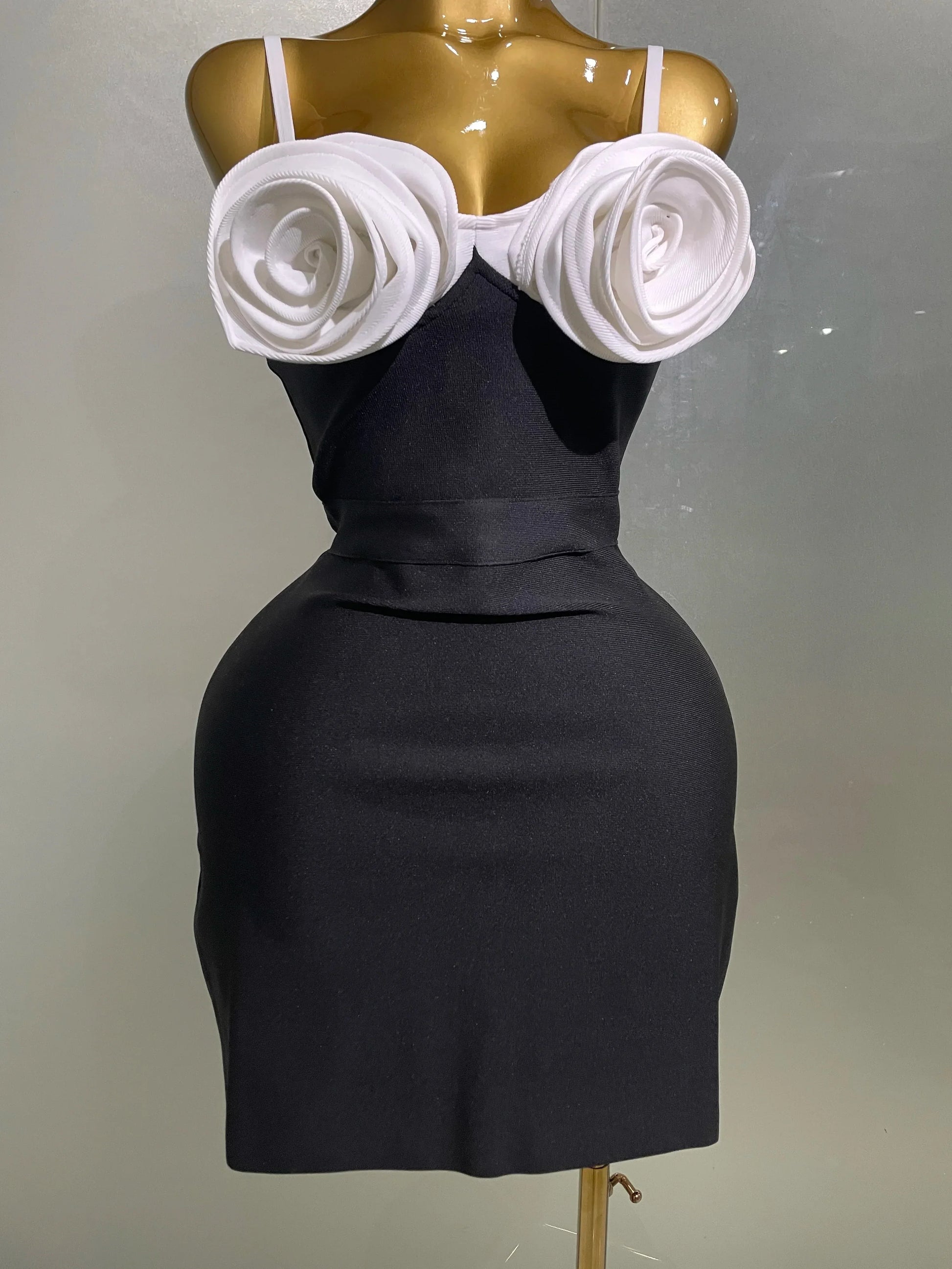 Women Celebrity Sexy Sleeveless 3D Flower Patchwork Mini Bodycon Bandage Short Dress Elegant Evening Club Party Dress