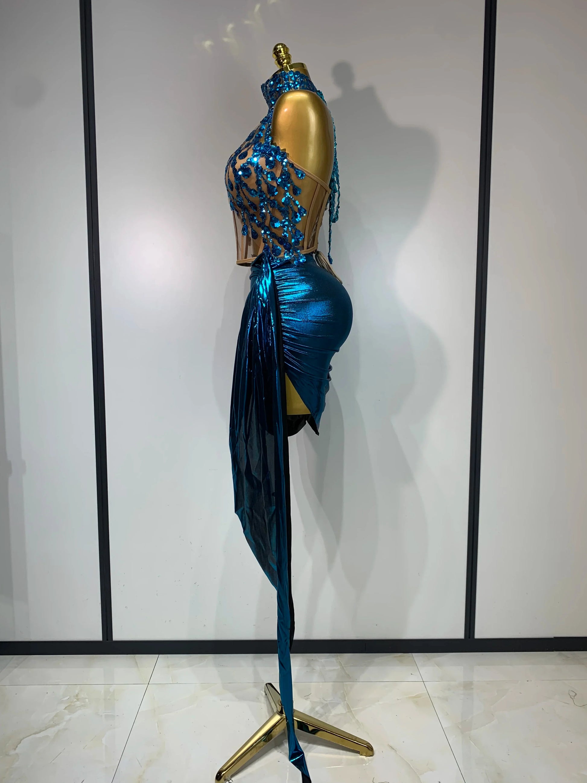 Luxury Rhinestone Sequined Backless Sexy Top Skirt Set Celebrate Evening Party Prom Gowns Nightclub Singer Stage Outfit