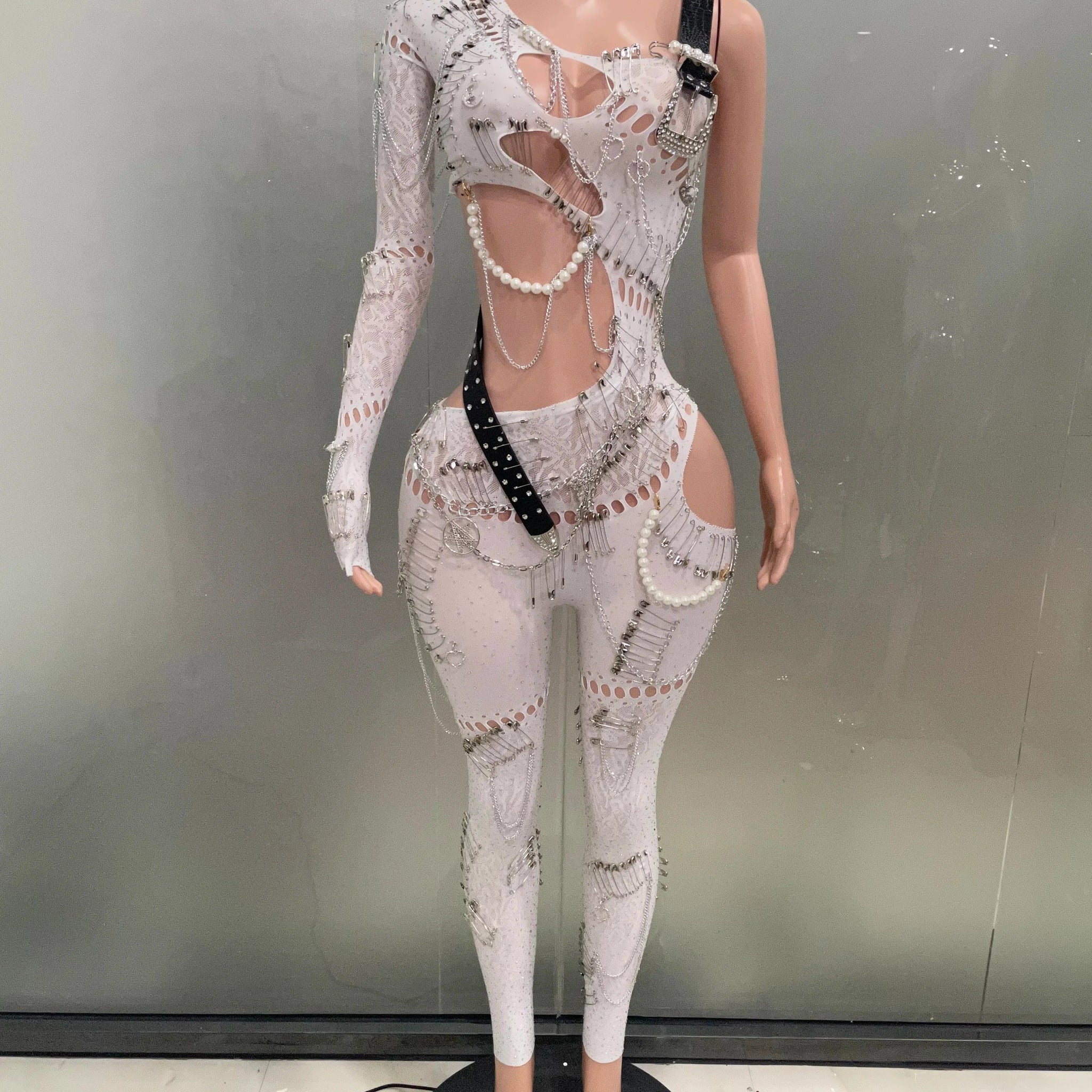 Sexy Shining Pearl Chain One Shoulder Hollow Out Jumpsuit Women Birthday Party Nightclub Singer Performance Stage Wear WHITE