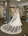 White Off-White Ivory Bridal Veil 3M 3.5M 4M 5M Cathedral Long Veil Lace Wedding Veil with Metal Comb Wedding Accessories