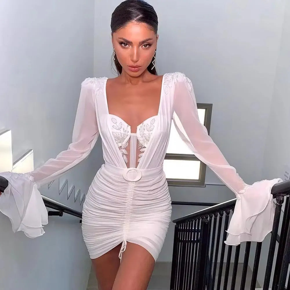 Fashion Short Wedding Dresses Long Sleeves Applique Stones Pleats Mini Sexy Bride Gowns Night Event Party Dress Outfit