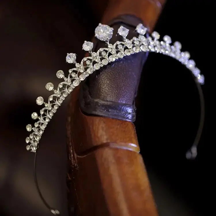 Bridal Hair Jewelry Crystal Zirconia Tiaras and Crowns Rhinestones Headband For Brides Women Girl Diadem Wedding Accessories