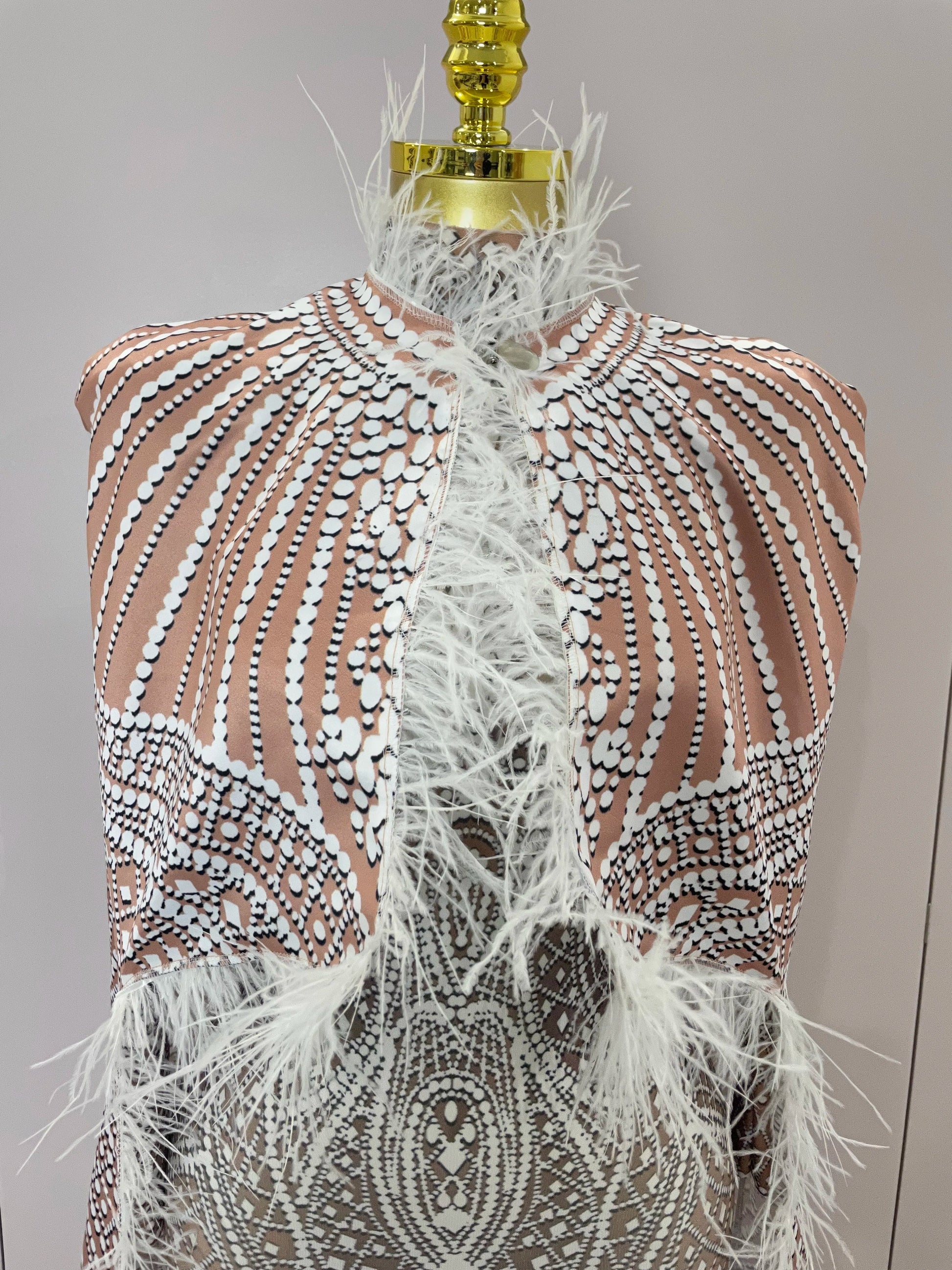 Luxury Feathers Cloak White Printing Sexy Sheath Jumpsuit Women Evening Party Bar Nightclub Singer Stage Performance Costume