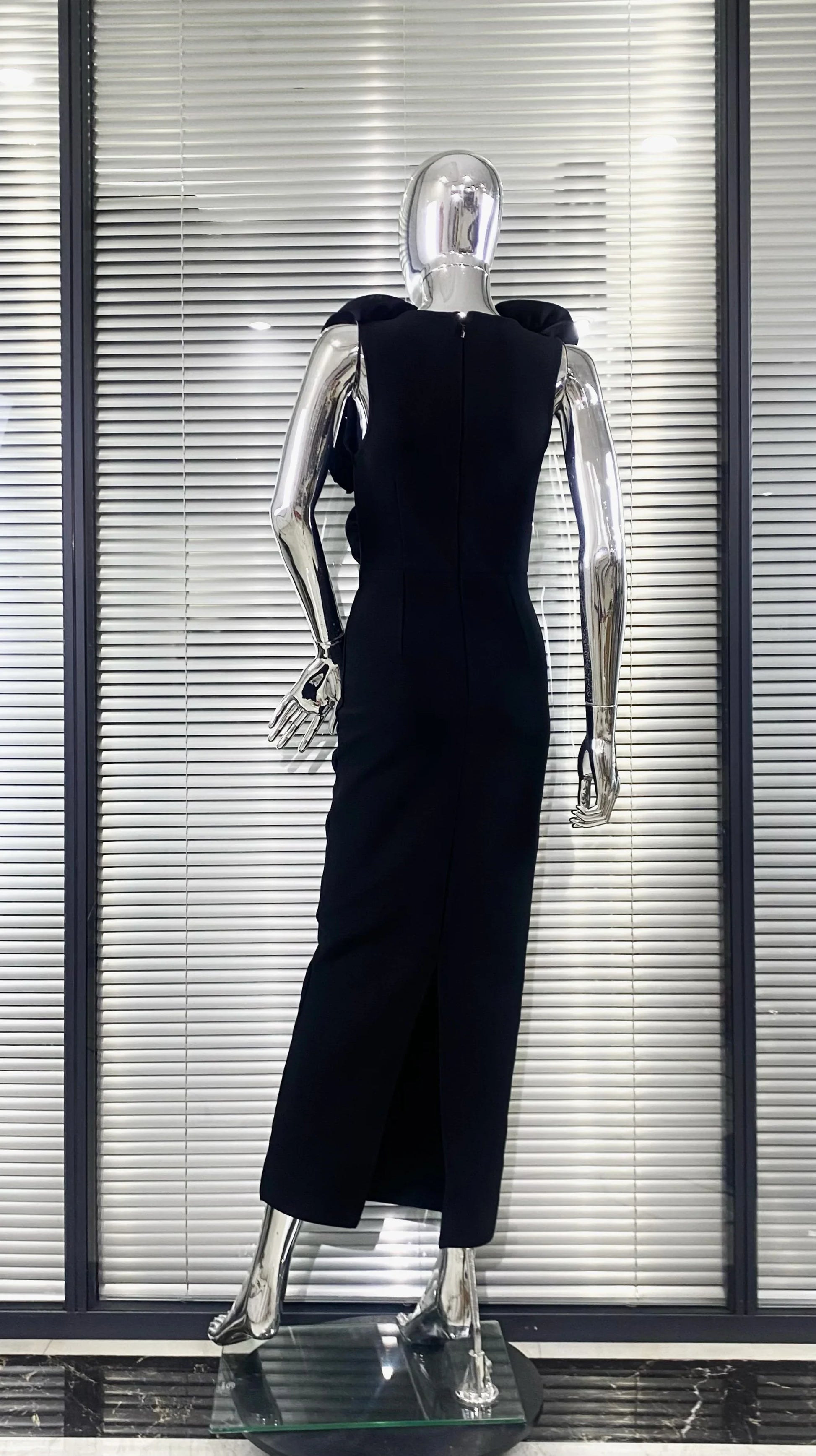 Black Color Women Sexy Backless Halter Off the Shoulder Bodycon Long Bandage Dress Florals Celebrate Nightclub Party Outfit