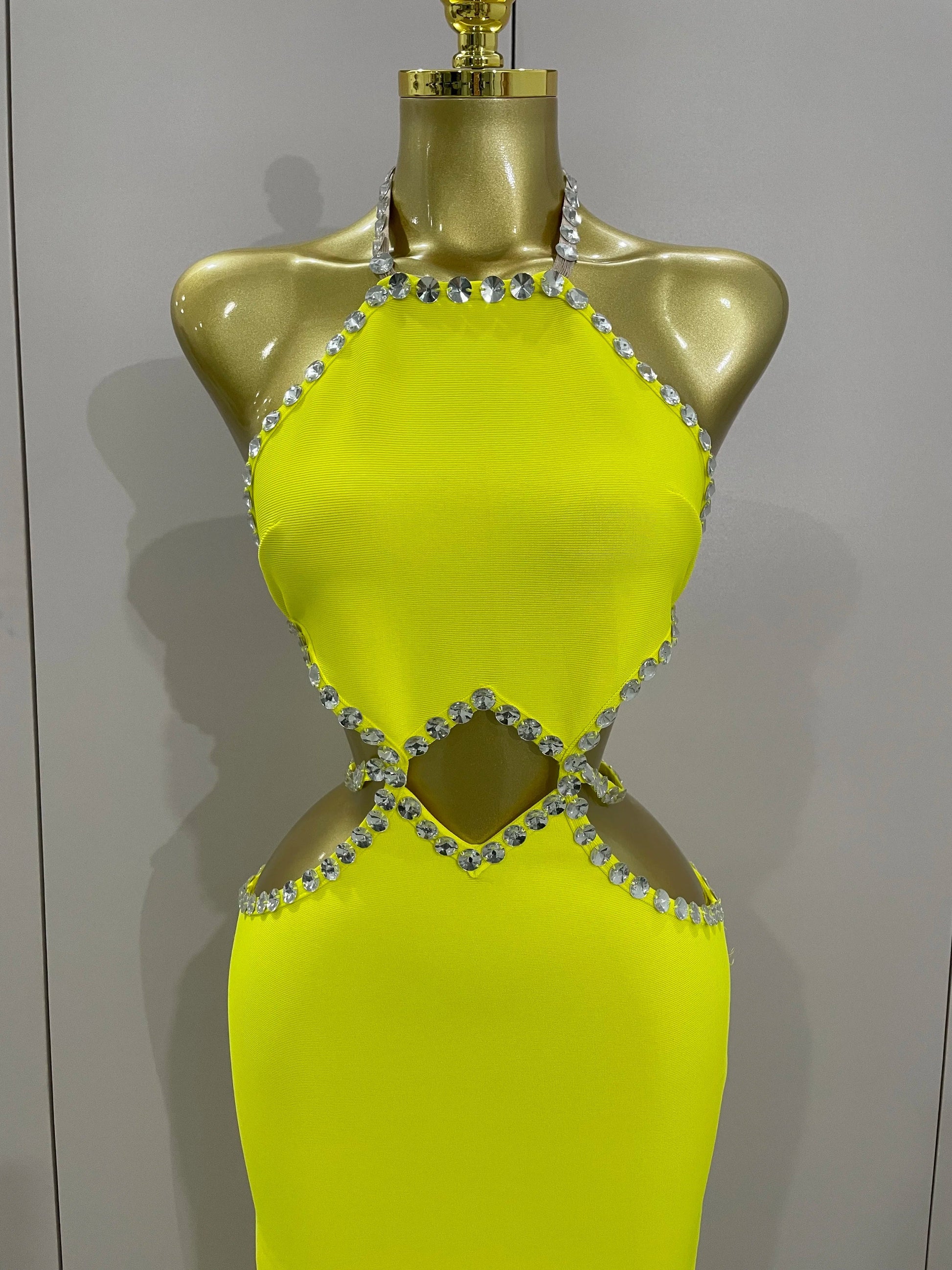 Luxury Sexy Backless Halter Beading Maxi Long Lemon Yellow Bandage Dress Women Elegant Evening Club Birthday Party Dress