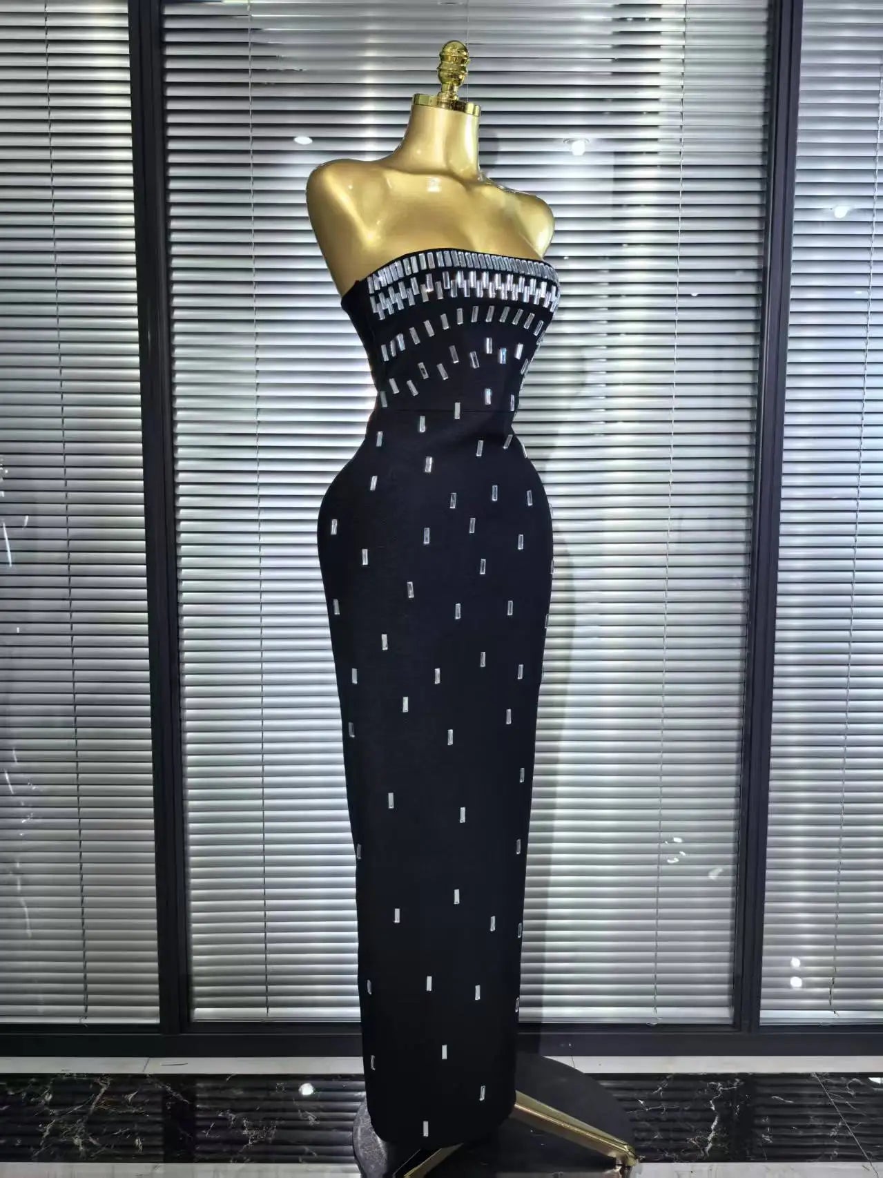 Top Quality Women Sexy Strapless Shinning Crystal Bodycon Long Bandage Dress Elegant Evening Party Cockail Vacation Outfit