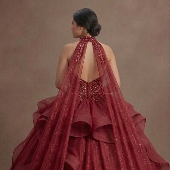 Shimmering Red Quinceañera Dress Ball Gown with Capes