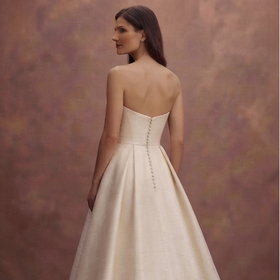 Silk Dupioni Wedding Dresses with Luxurious Texture