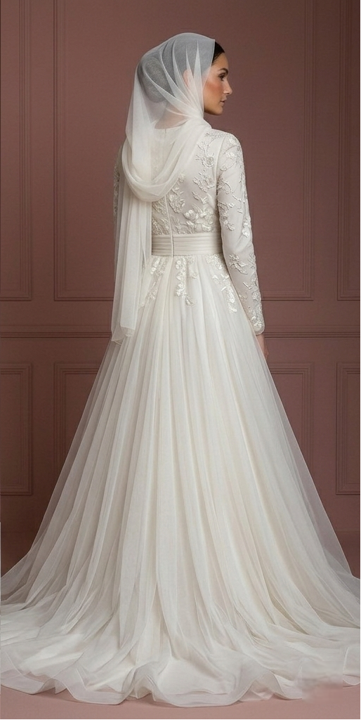 Tulle Flowing Nikah Wedding Dress – Soft Ivory Muslim Outfit