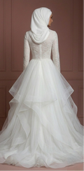 Tulle Layered Nikah Wedding Dress – Soft White Princess Style with Hijab Muslim