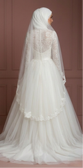 Tulle Princess Wedding Dress with Hijab – Soft Ivory for Brides Muslim